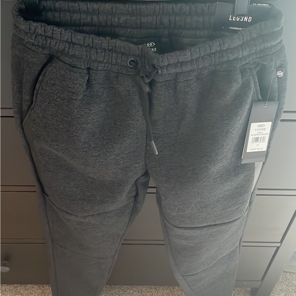 LEG3NDJogger, 2 pair Size Men’s Small, Dark Gray and Hunter Green - Picture 1 of 7